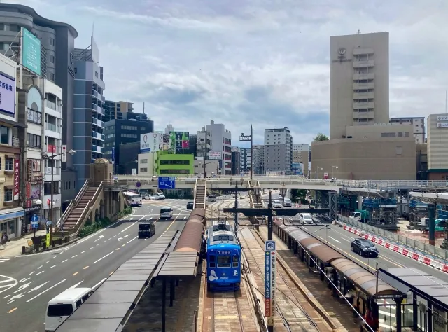 長崎の路面電車と街並み リピーター向け