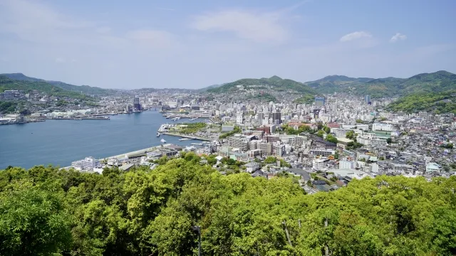 長崎の街並みを一人旅で楽しむ
